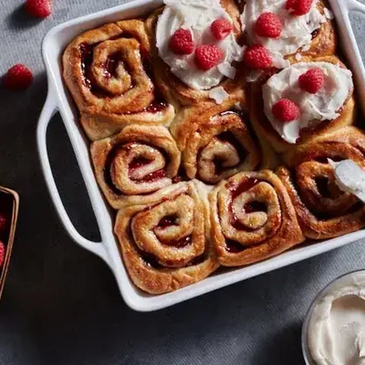 Vegan Raspberry Cinnamon Rolls 500x400 jpg itok Bbb IL5x O
