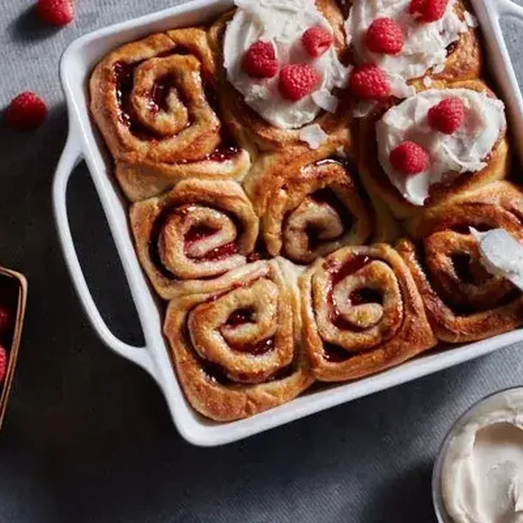 Vegan Raspberry Cinnamon Rolls 500x400 jpg itoku2ya ER72
