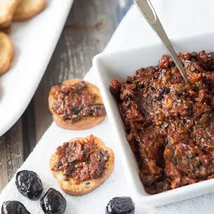 Spicy tomato olive spread web ready hero 2 of 2 jpg itokp3j I5q Sm