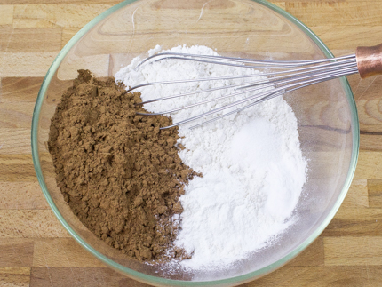 Chocolate_Mint_Cupcakes_howto_web Chocolate_Mint_Cupcakes_howto_web