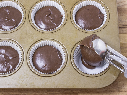 Chocolate_Mint_Cupcakes_howto