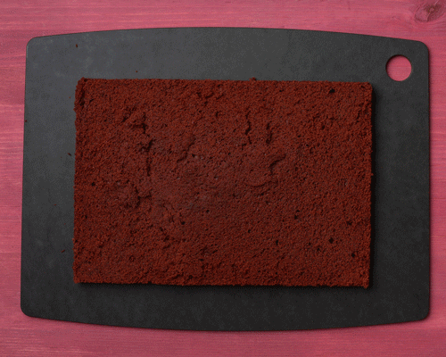 Steps on making the red velvet cake with swiss buttercream