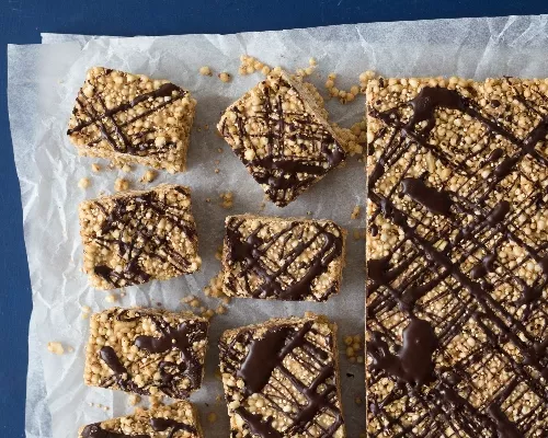 Peanut Butter Banana Quinoa Crispy Bars | Redpath Sugar