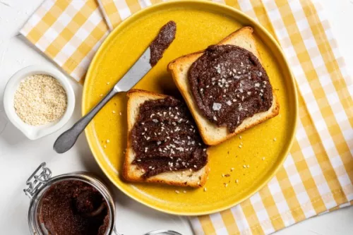 Chocolate_Tahini_Spread_600x400.jpg