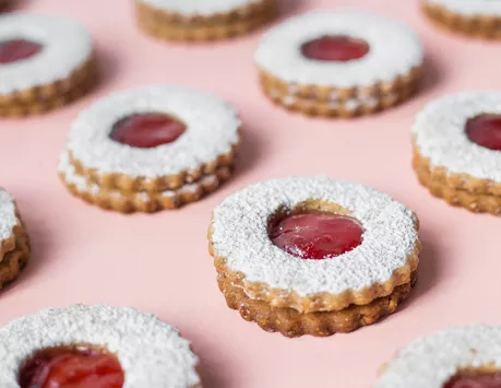 Strawberry Linzer Cookies