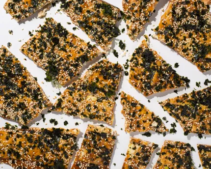 Sweet and Spicy Nori Crackers