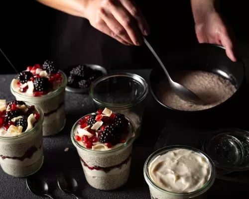 Vanilla Cardamom Chia Pudding 