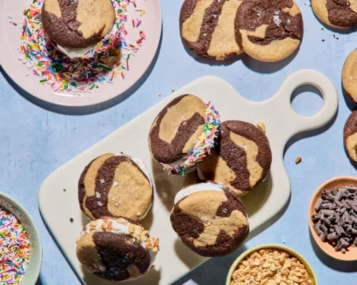 Peanut Butter & Chocolate Cookie Ice Cream Sandwiches